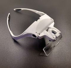 LED Magnifying Glass with Headband and 5 lens strengths